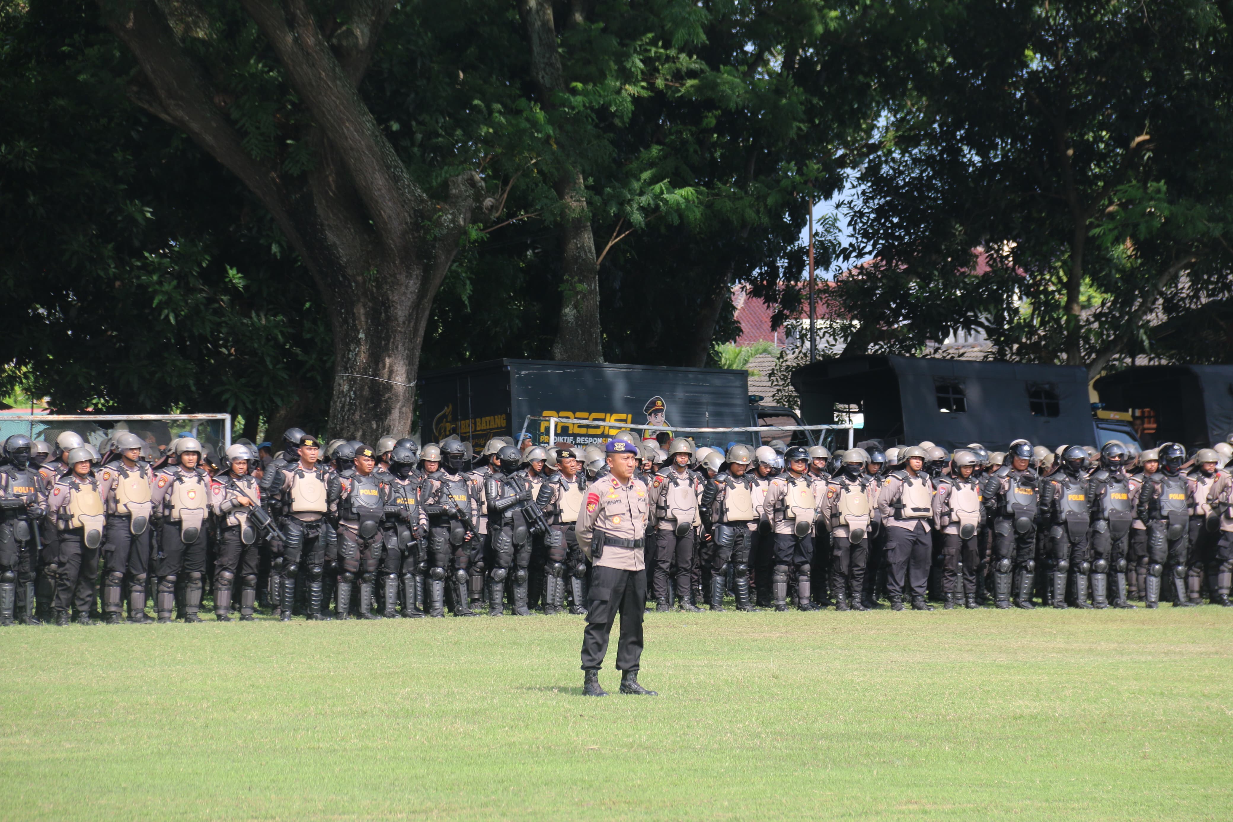 Polresta Pati Gelar Apel Untuk Persiapan Pengamanan Sidang Paripurna Hasil Panitia Khusus (Pansus)